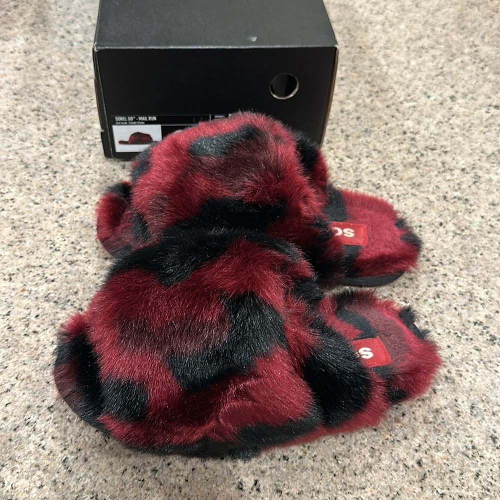 Sorel Go Mail Run Slippers - Picture 3 of 7